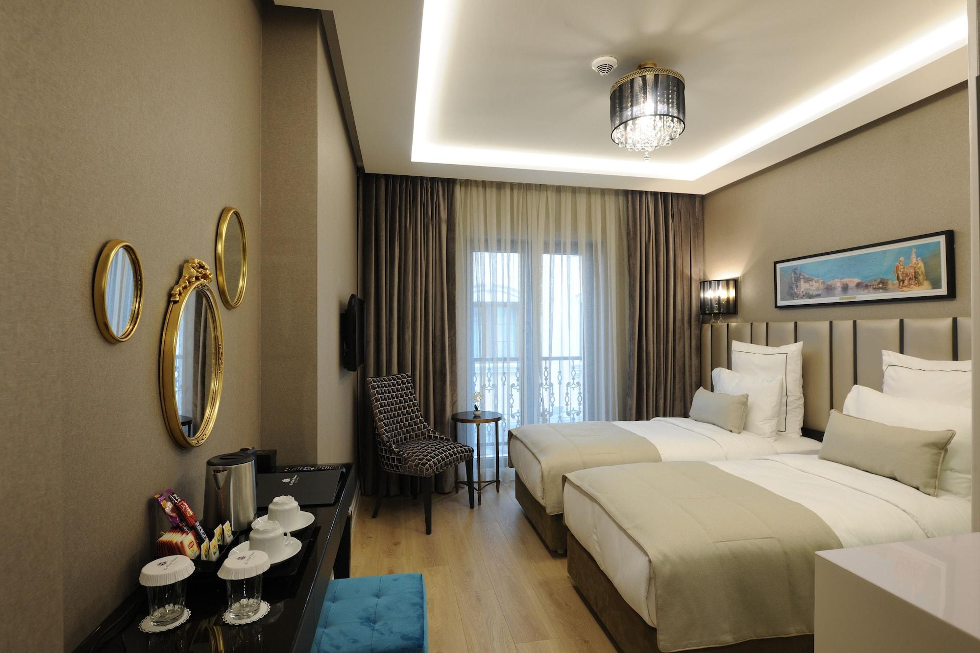Le Petit Palace Hotel - Special Category Istanbulská provincie Exteriér fotografie