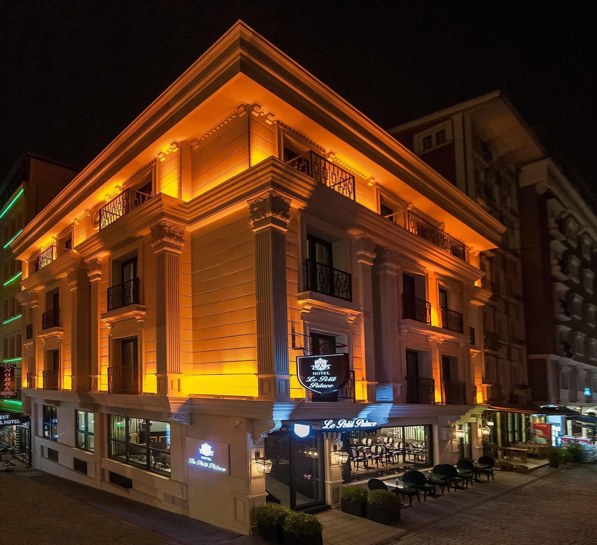 Le Petit Palace Hotel - Special Category Istanbulská provincie Exteriér fotografie